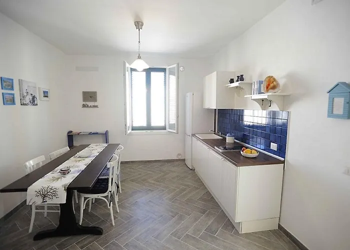 Oda ve Kahvaltı A Babordo 3*