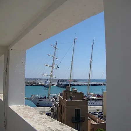 Bed & Breakfast A Babordo 3*